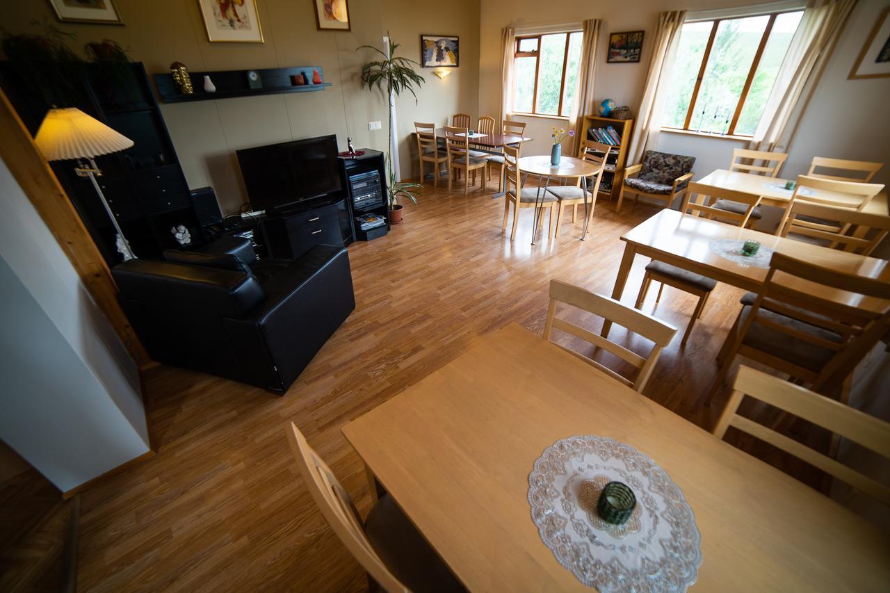 Arbot Hostel Husavik Exterior photo