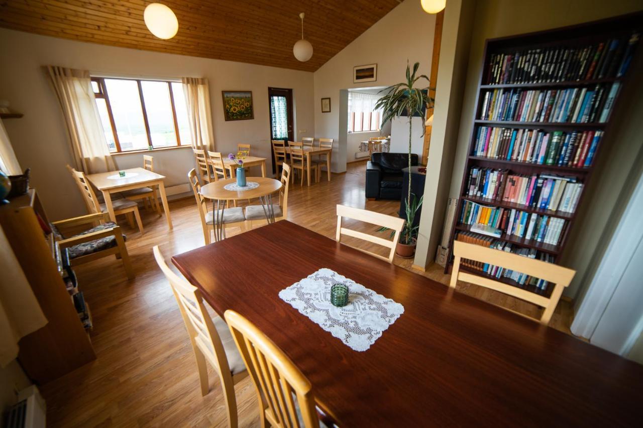 Arbot Hostel Husavik Exterior photo