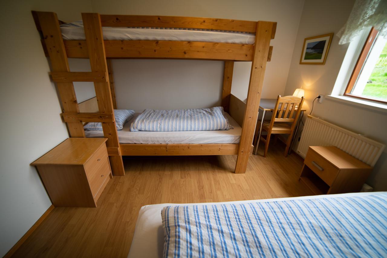 Arbot Hostel Husavik Room photo